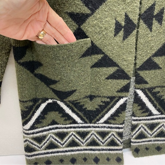 Frye Womens Lrg Aztec Open Front Cozy Cardigan Green Black White Pockets Navajo - Picture 4 of 12